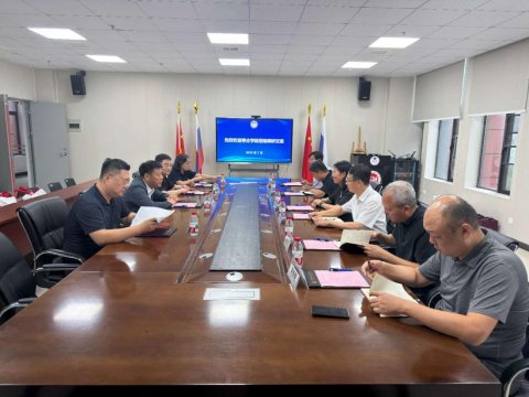 为kb体育手机版登录借鉴兄弟高校中外